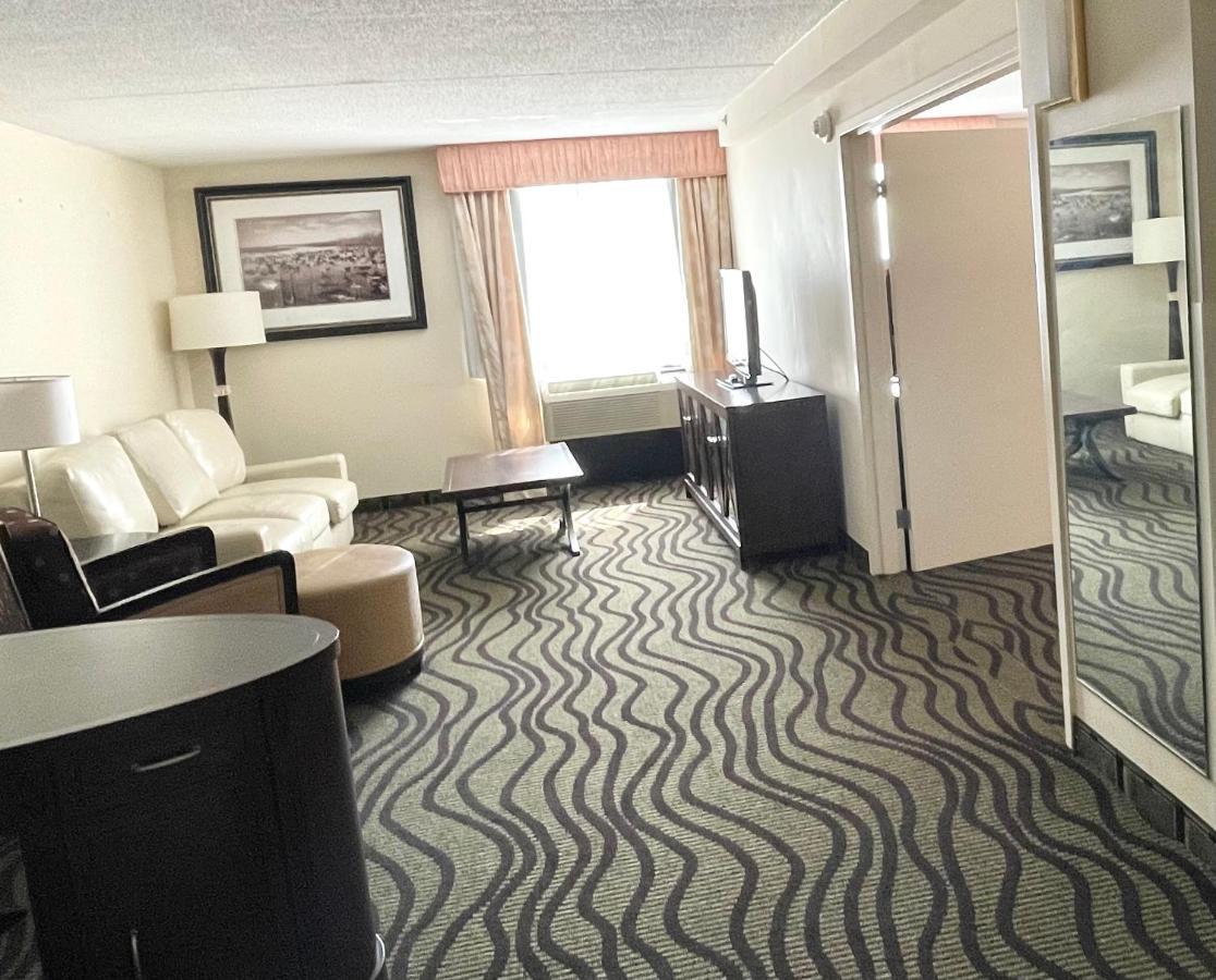 Fairbridge Hotel Cleveland East Wickliffe Eksteriør billede