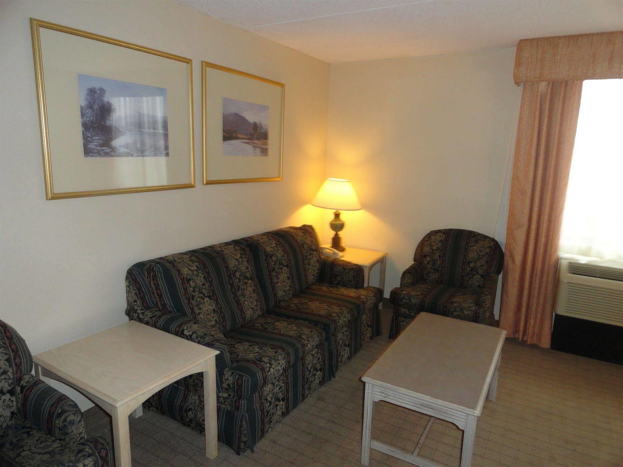 Fairbridge Hotel Cleveland East Wickliffe Eksteriør billede